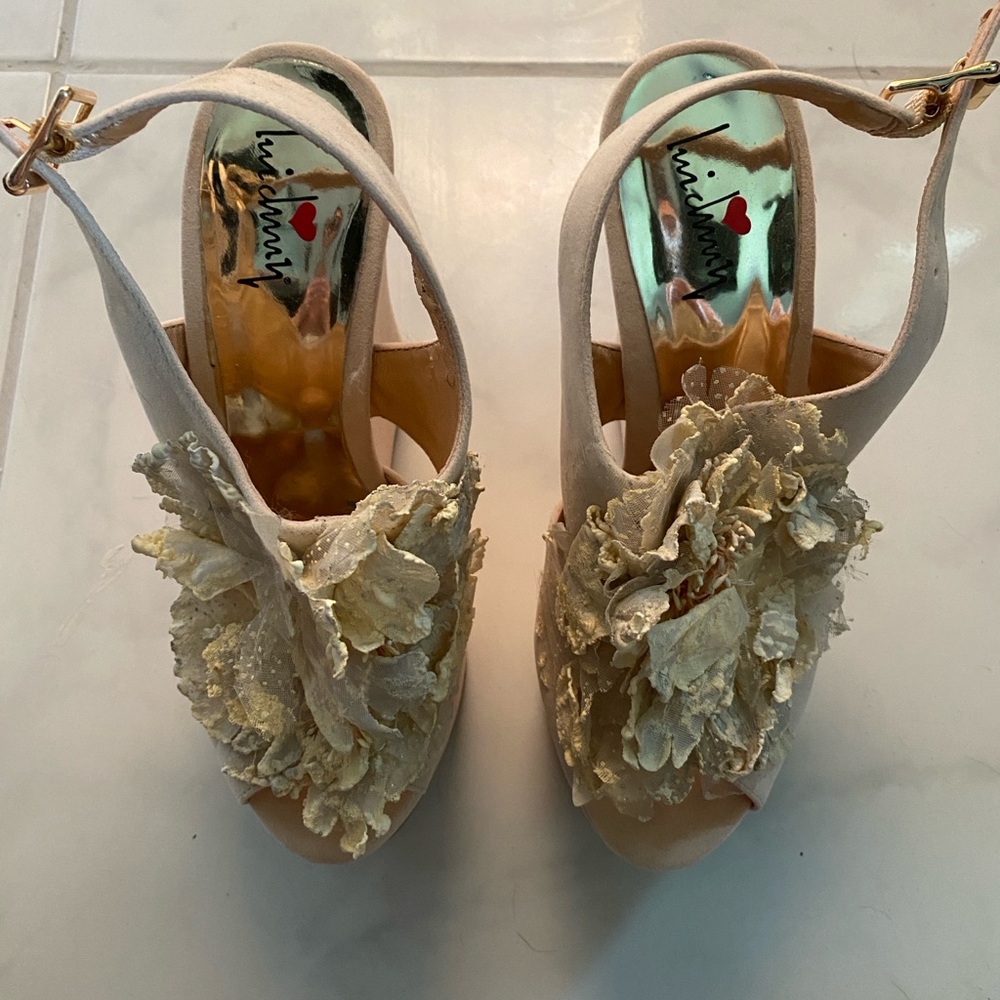 Flower Suede Wedges